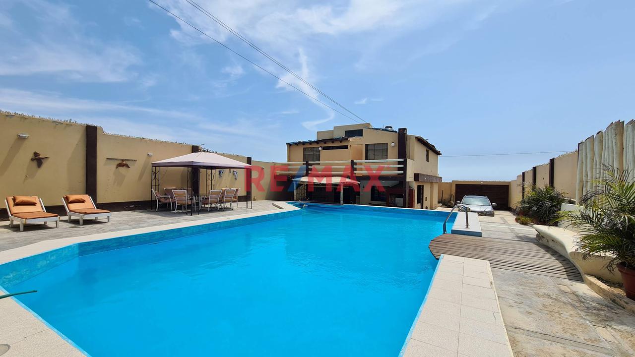 Se Vende Hermosa Y Amplia Casa Frente Al Mar En Punta Negra - 12