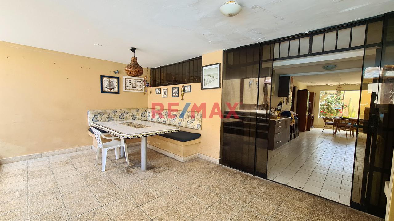 Se Vende Hermosa Y Amplia Casa Frente Al Mar En Punta Negra - 8