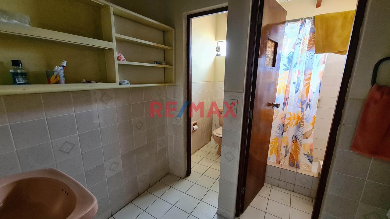 Se Vende Hermosa Y Amplia Casa Frente Al Mar En Punta Negra - 17