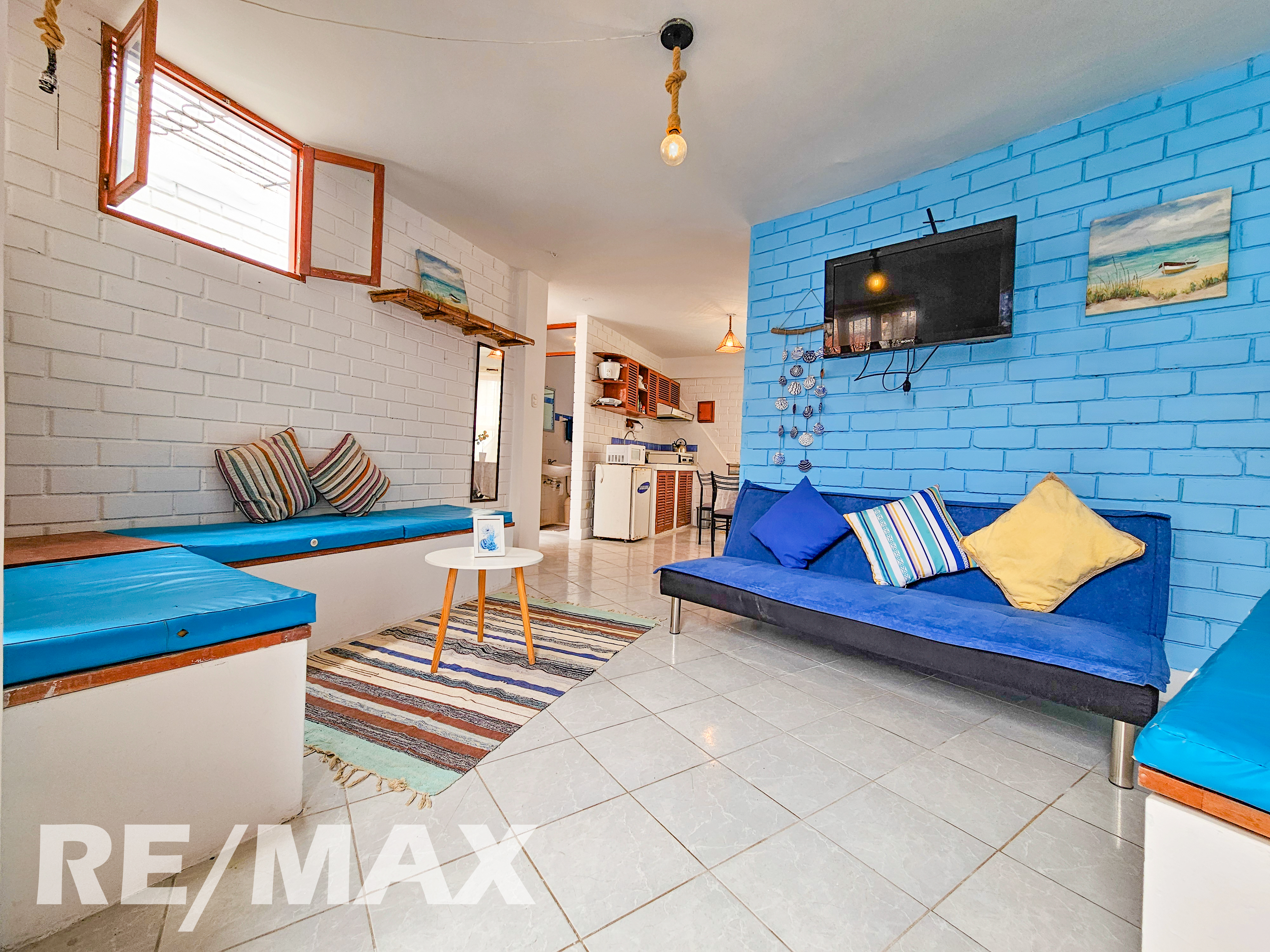 Venta De Acogedor Departamento Tipo Bungalow Con Terraza, En Condominio Cerrado Playa Los Pulpos.