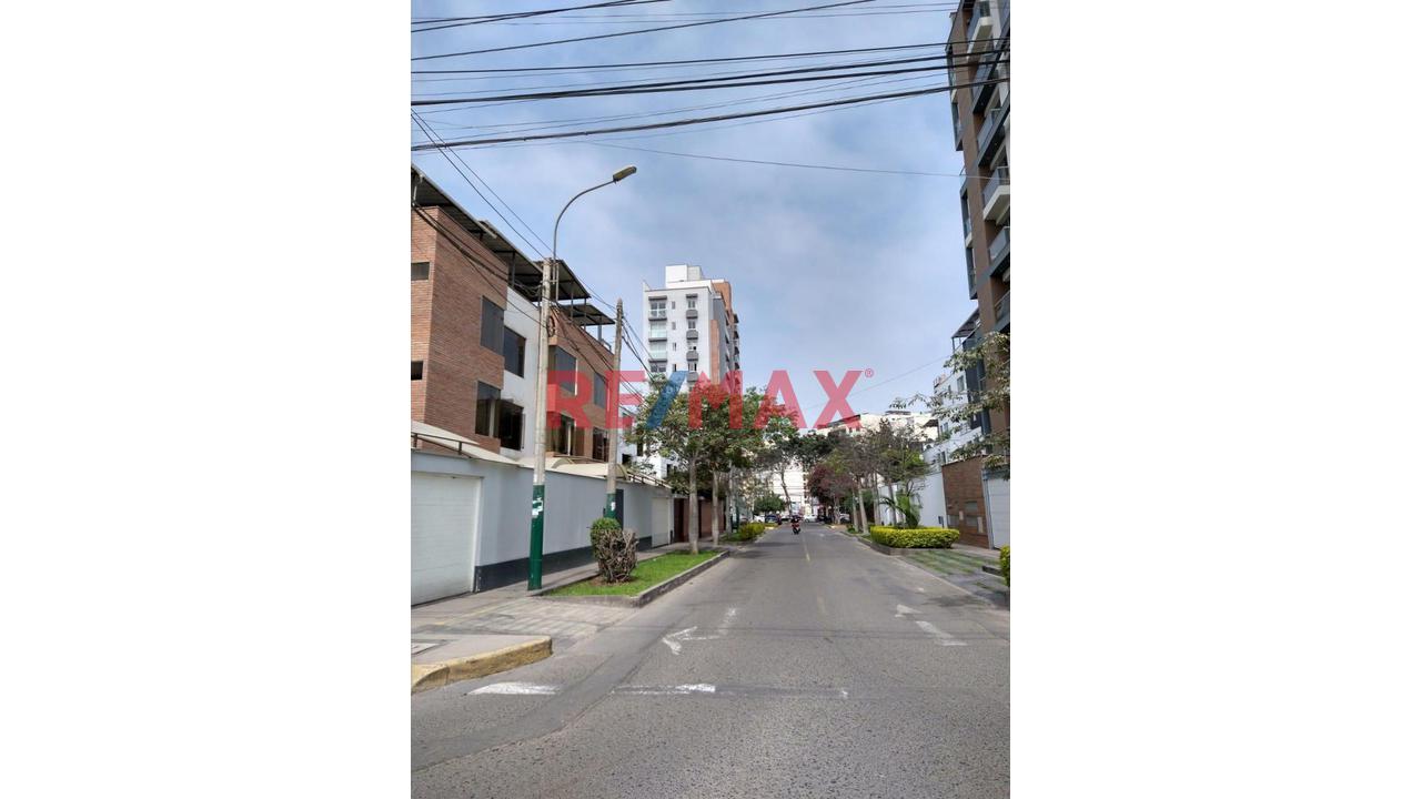 Surquillo – Urb. La Calera,Bonito Departamento En Venta De 2 Dormitorios — foto 3