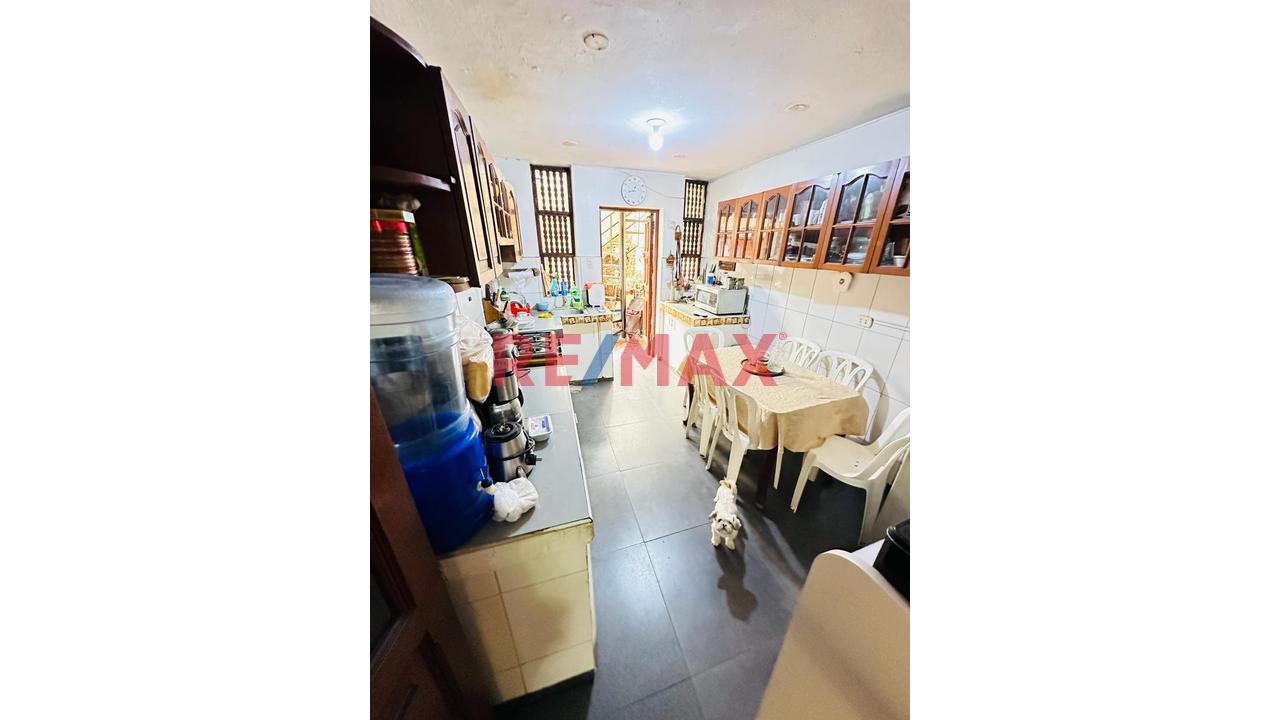 Surco Urb. San Ignacio Ampliacion, Casa En Venta De 3 Pisos - 5