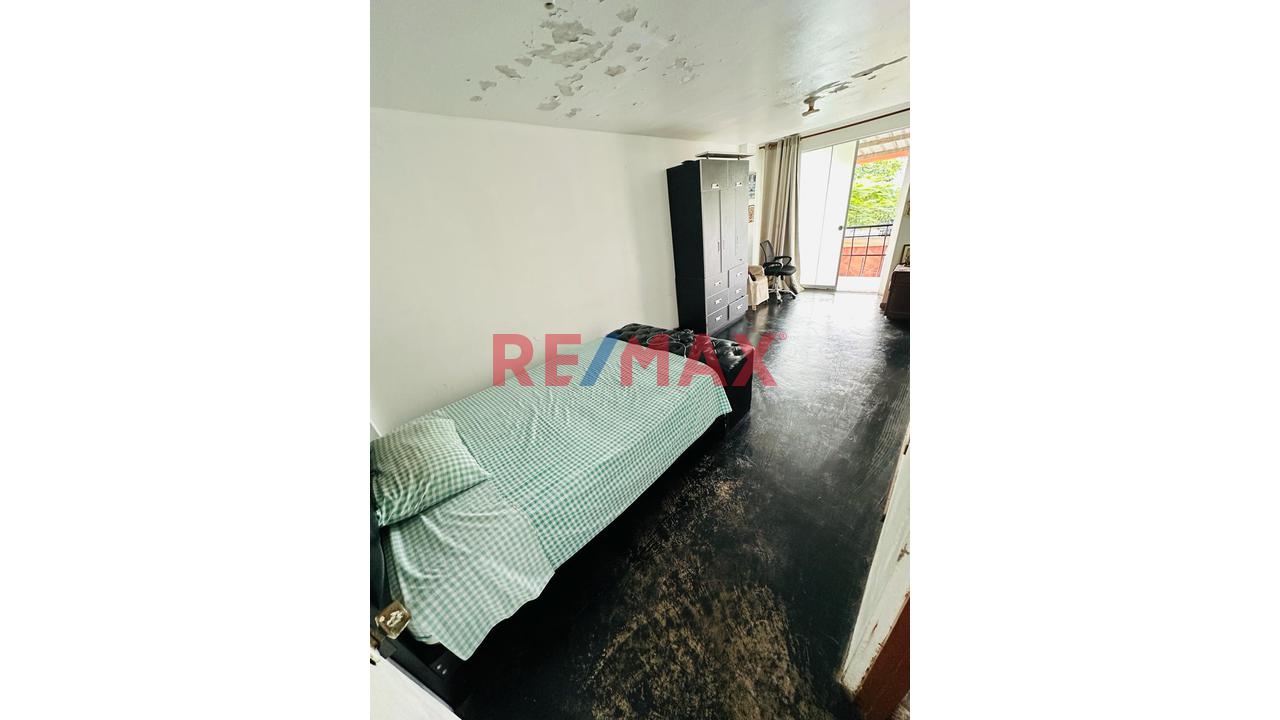 Surco Urb. San Ignacio Ampliacion, Casa En Venta De 3 Pisos - 14