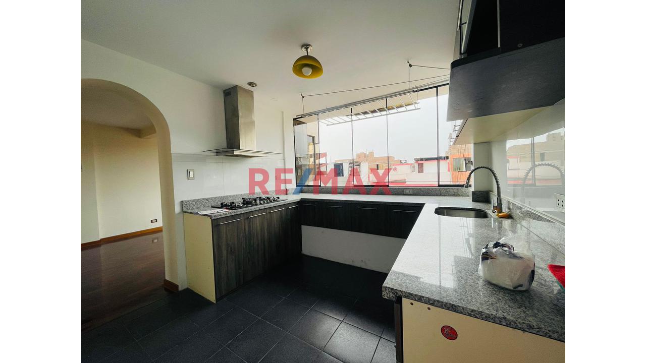 Venta De Hermoso Departamento Con Lindos Acabados Con Vista Al Parque — foto 3