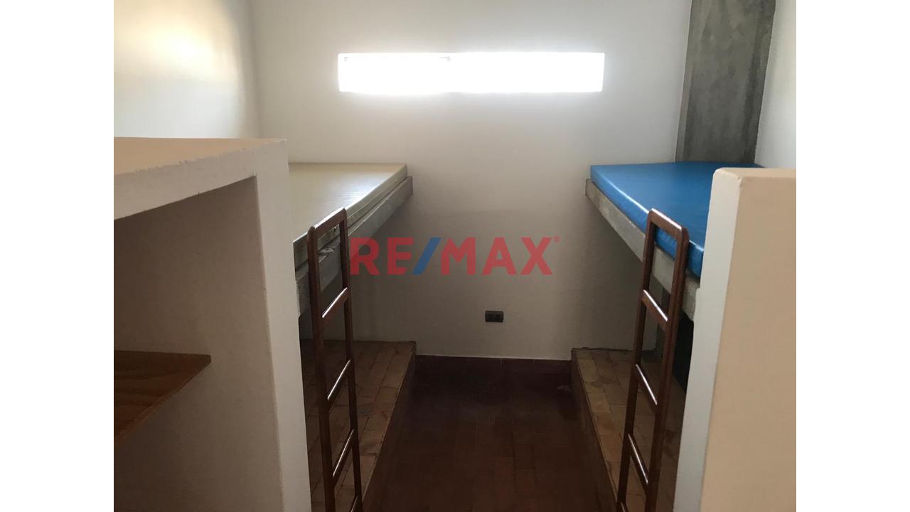 Venta De Hermosa Casa En Esquina En Punta Negra, Calle Los Corales - 8