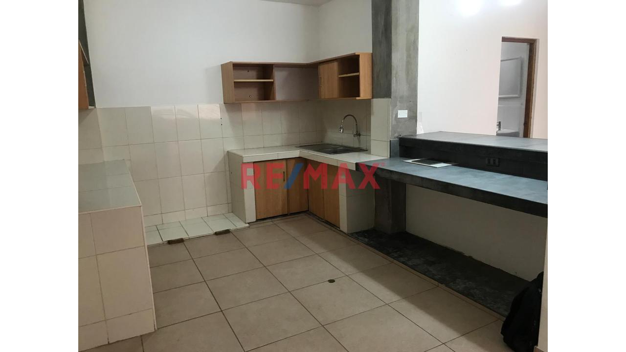 Venta De Hermosa Casa En Esquina En Punta Negra, Calle Los Corales - 5