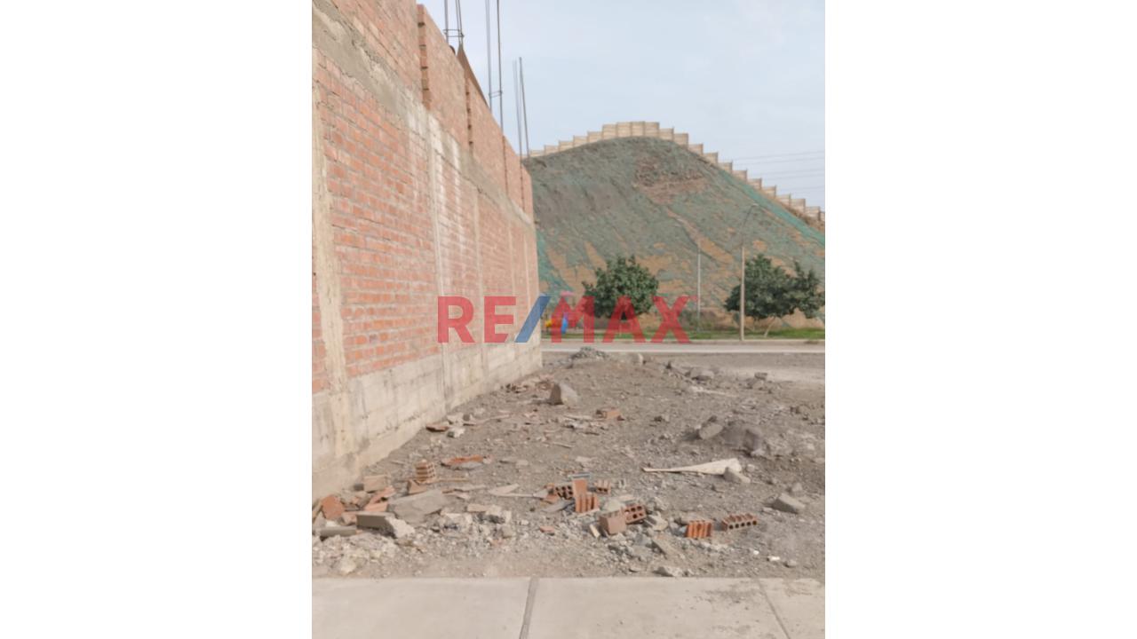 Terreno En Venta En Urb. La Planicie Carabayllo