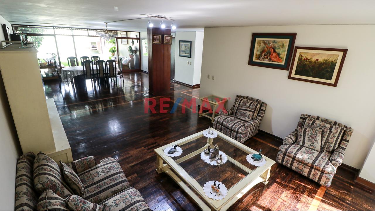 Vendo Hermosa Y Amplia Casa En La Mejor Zona De San Isidro 🏡 - 15