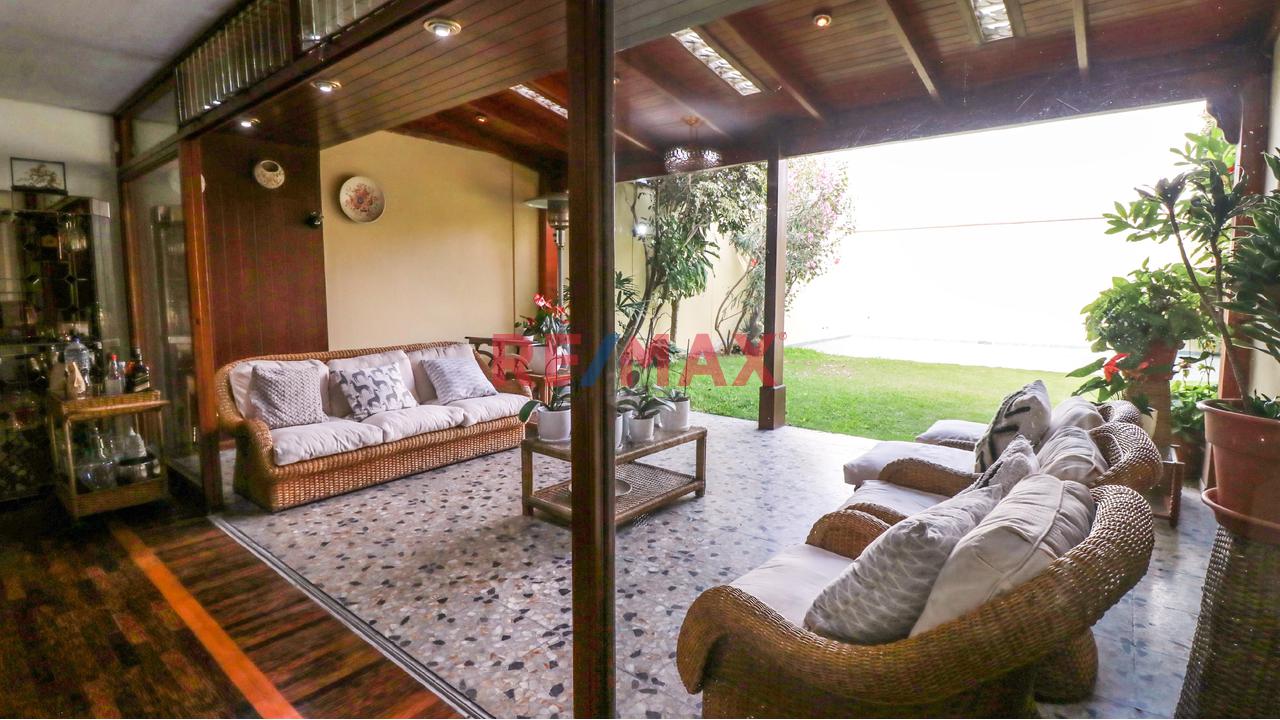 Vendo Hermosa Y Amplia Casa En La Mejor Zona De San Isidro 🏡 - 11