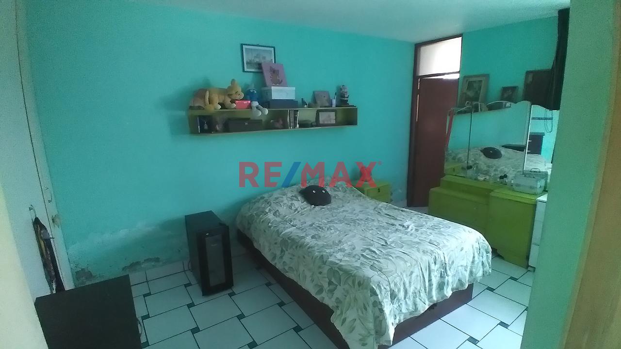 Gran Oportunidad De Vivir En La Molina. Se Vende Casa Con Excelente Ubicación. - 19