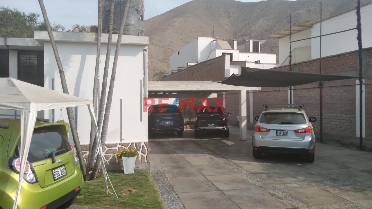 Gran Oportunidad De Vivir En La Molina. Se Vende Casa Con Excelente Ubicación. - 2