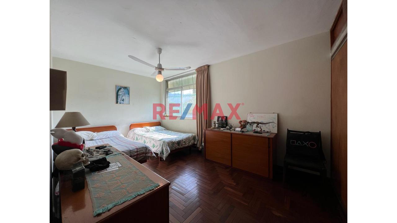 Casa En La Molina - 04 Dormitrios - Piscina - Jardines Grandes — foto 10