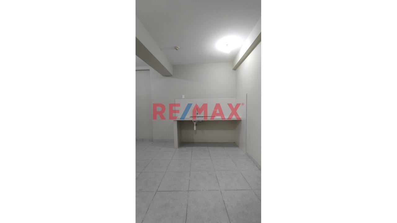 Alquiler Local Comercial - Para Todo Tipo De Negocio - 14