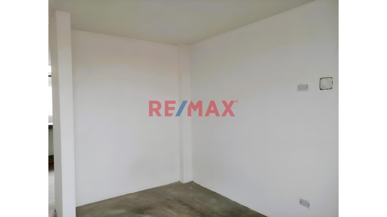 Vendo Casa De 3 Pisos En Urb. "Mariscal Caceres " San Juan De Lurigancho  - Frente A Parque-Cerca Estación Bayovar — foto 7