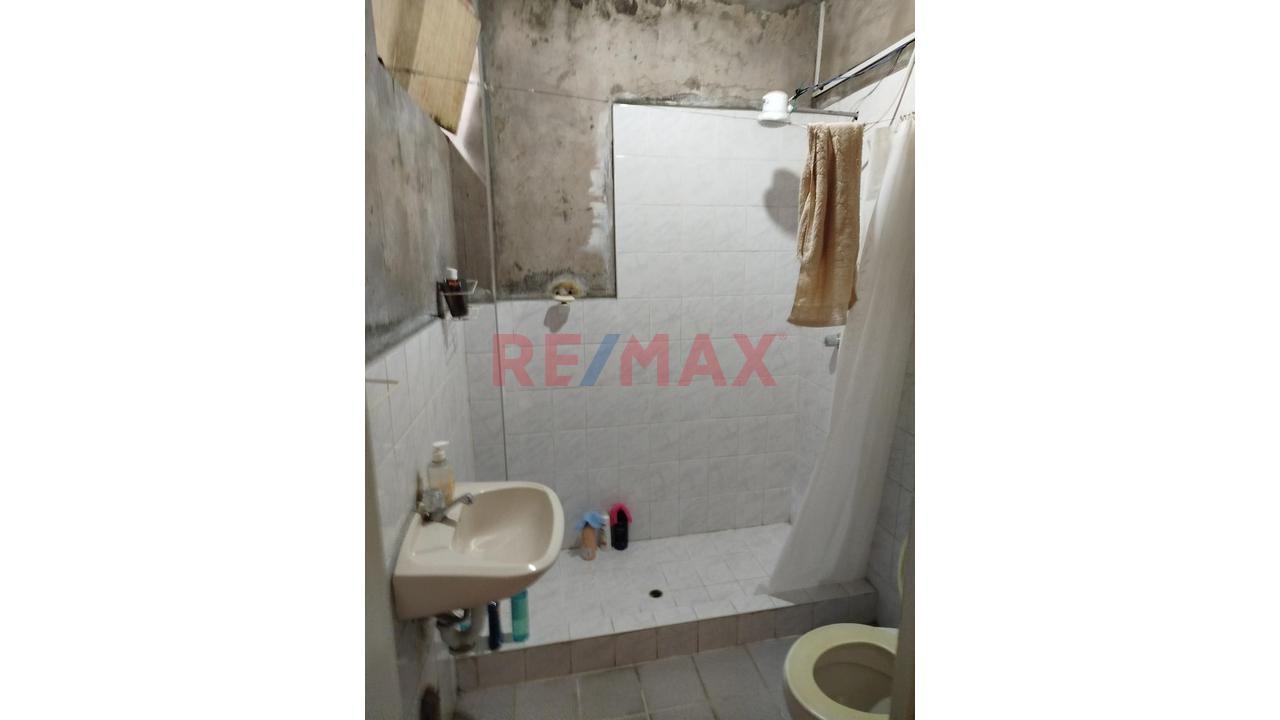 Se Vende Casa Como Terreno En Villa Solidaridad - San Juan De Miraflores - 6