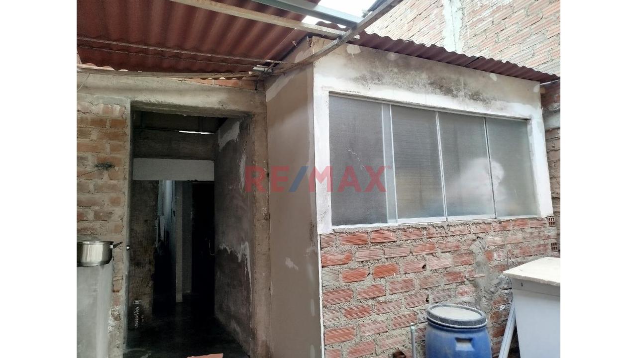 Se Vende Casa Como Terreno En Villa Solidaridad - San Juan De Miraflores - 5