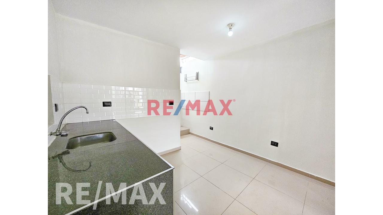 Venta De Lindo Y Acogedor Departamento Mas Aires En Comas — foto 5
