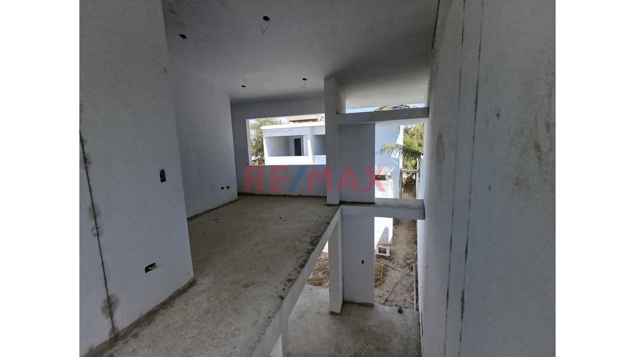 🐎 Remato Casa En Casco Gris 🌅📌 Ubicada En C.P. La Mariposa, Antes Del Grifo 🏊♂️ 203M² Terreno 🔝 Inscrita En Rrpp Para Compra Con Banco🎯 - 5