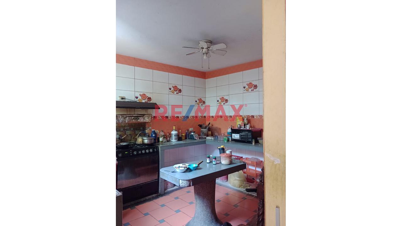 Gran Oportunidad Se Vende Casa 3 Pisos En Puente Piedra - 11