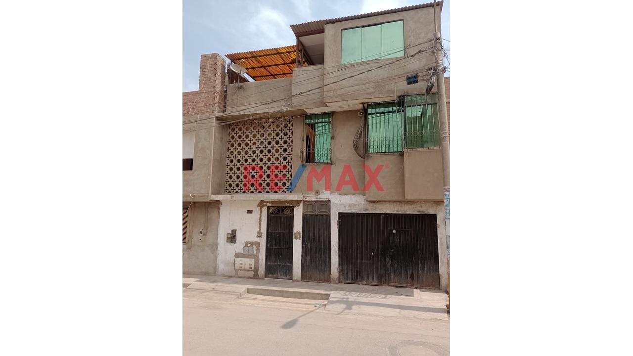 Gran Oportunidad Se Vende Casa 3 Pisos En Puente Piedra - 1
