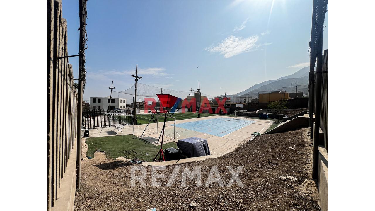 Vendo Amplio Terreno En La Molina 3,950 M2 - 12