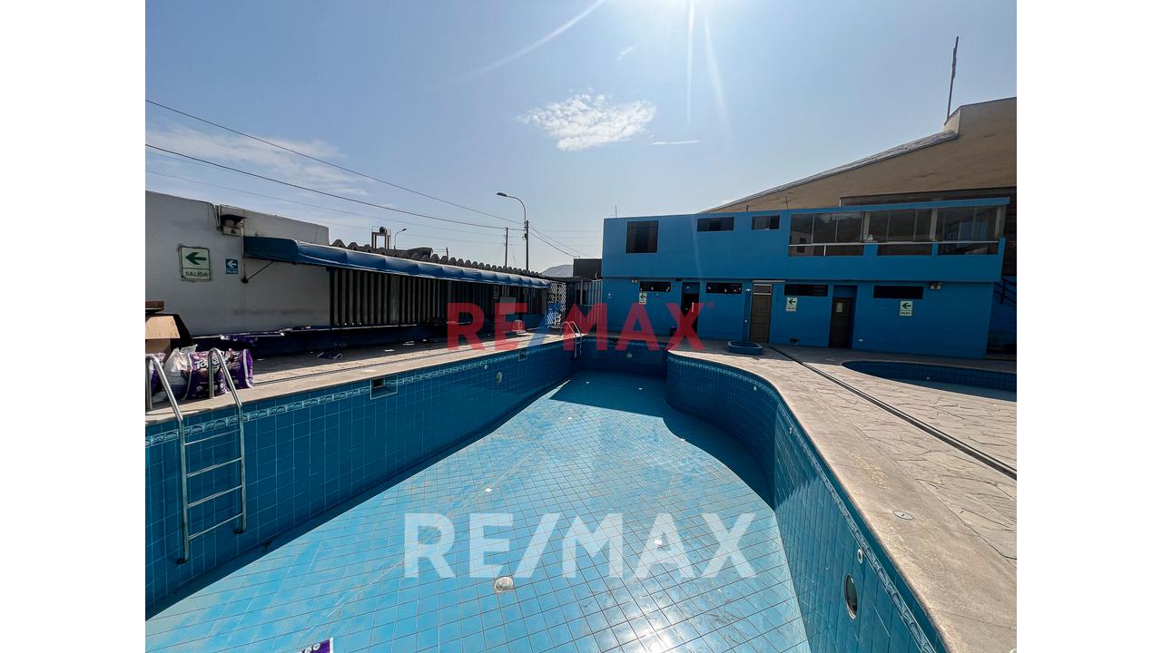 Vendo Amplio Terreno En La Molina 3,950 M2 - 11