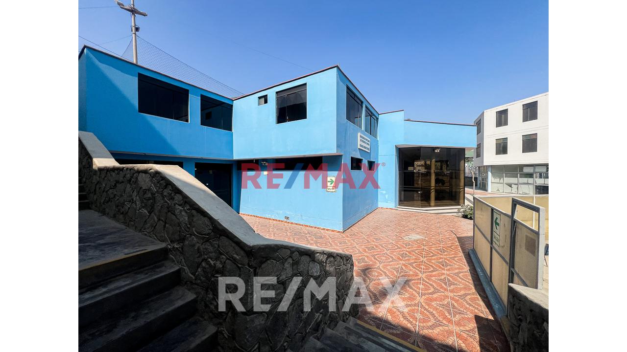 Vendo Amplio Terreno En La Molina 3,950 M2 - 9