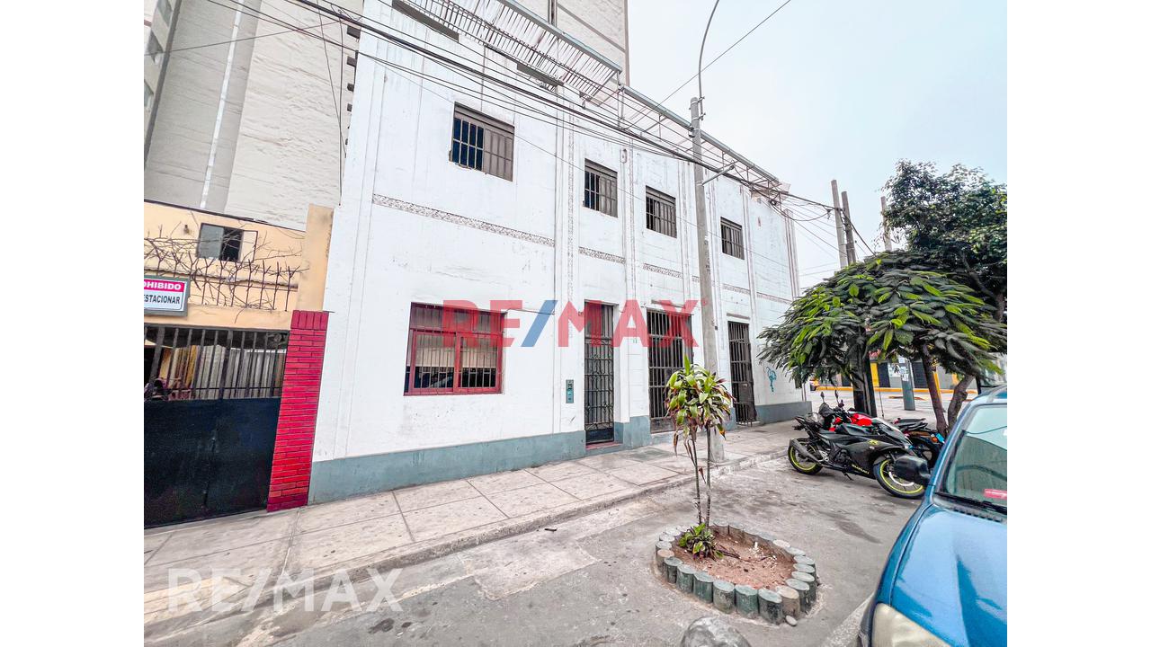 Local Comercial U Oficina En Alquiler | Esquina | Piso 2 - 18