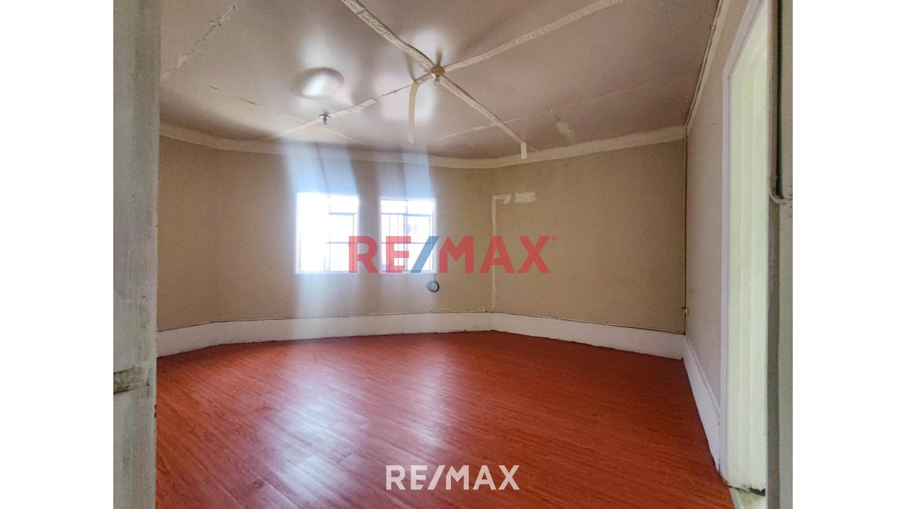 Local Comercial U Oficina En Alquiler | Esquina | Piso 2 - 11