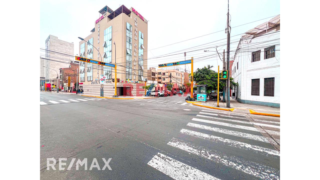 Local Comercial U Oficina En Alquiler | Esquina | Piso 2 - 1