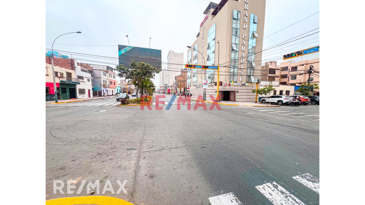 Local Comercial U Oficina En Alquiler | Esquina | Piso 2 - 16