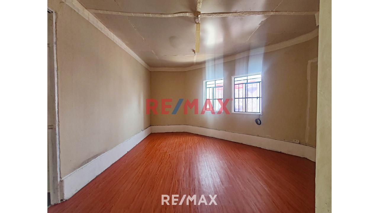 Local Comercial U Oficina En Alquiler | Esquina | Piso 2 Y 3 - 9