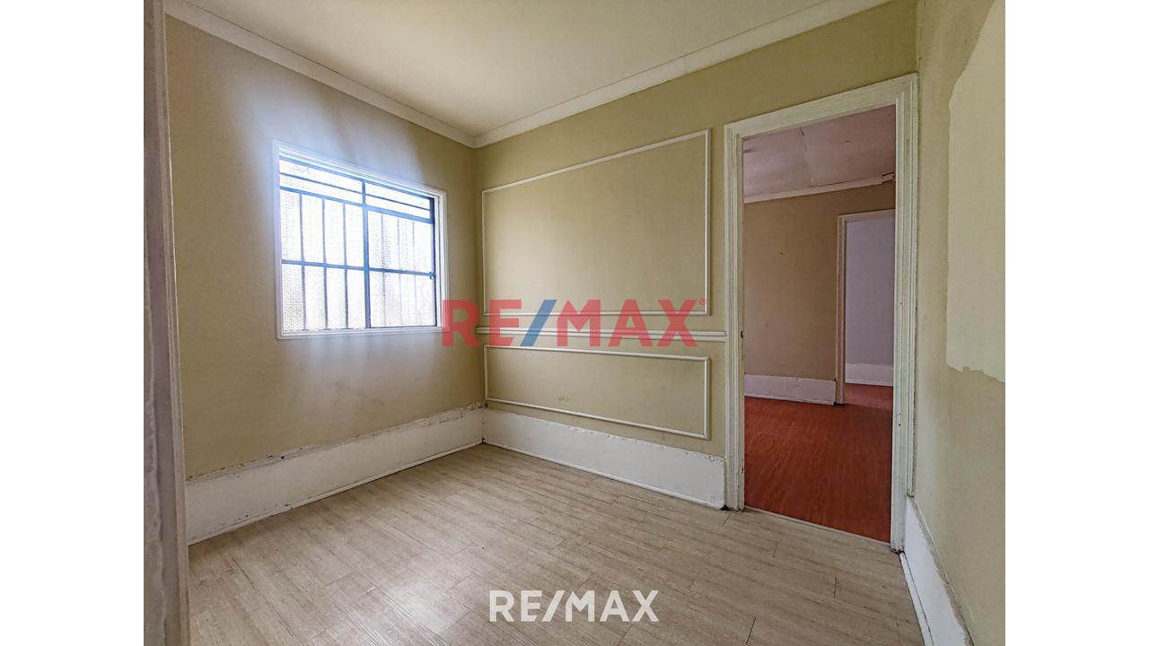 Local Comercial U Oficina En Alquiler | Esquina | Piso 2 Y 3 - 8