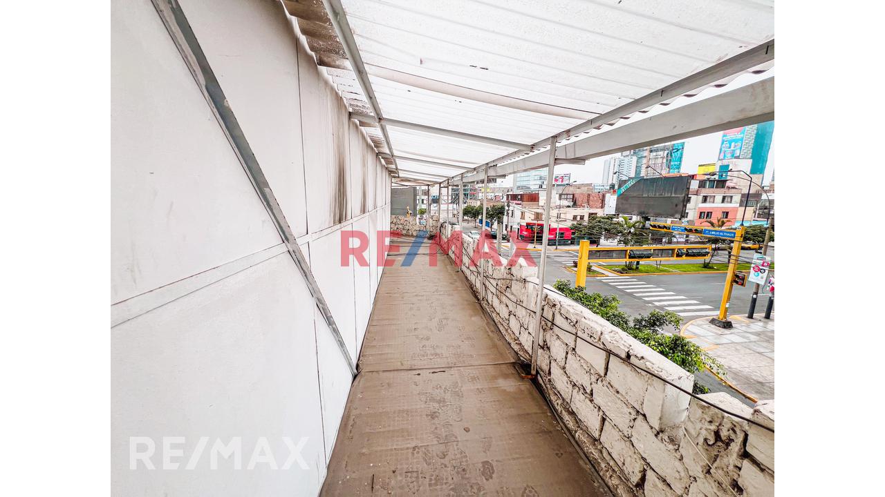 Local Comercial U Oficina En Alquiler | Esquina | Piso 2 Y 3 - 15