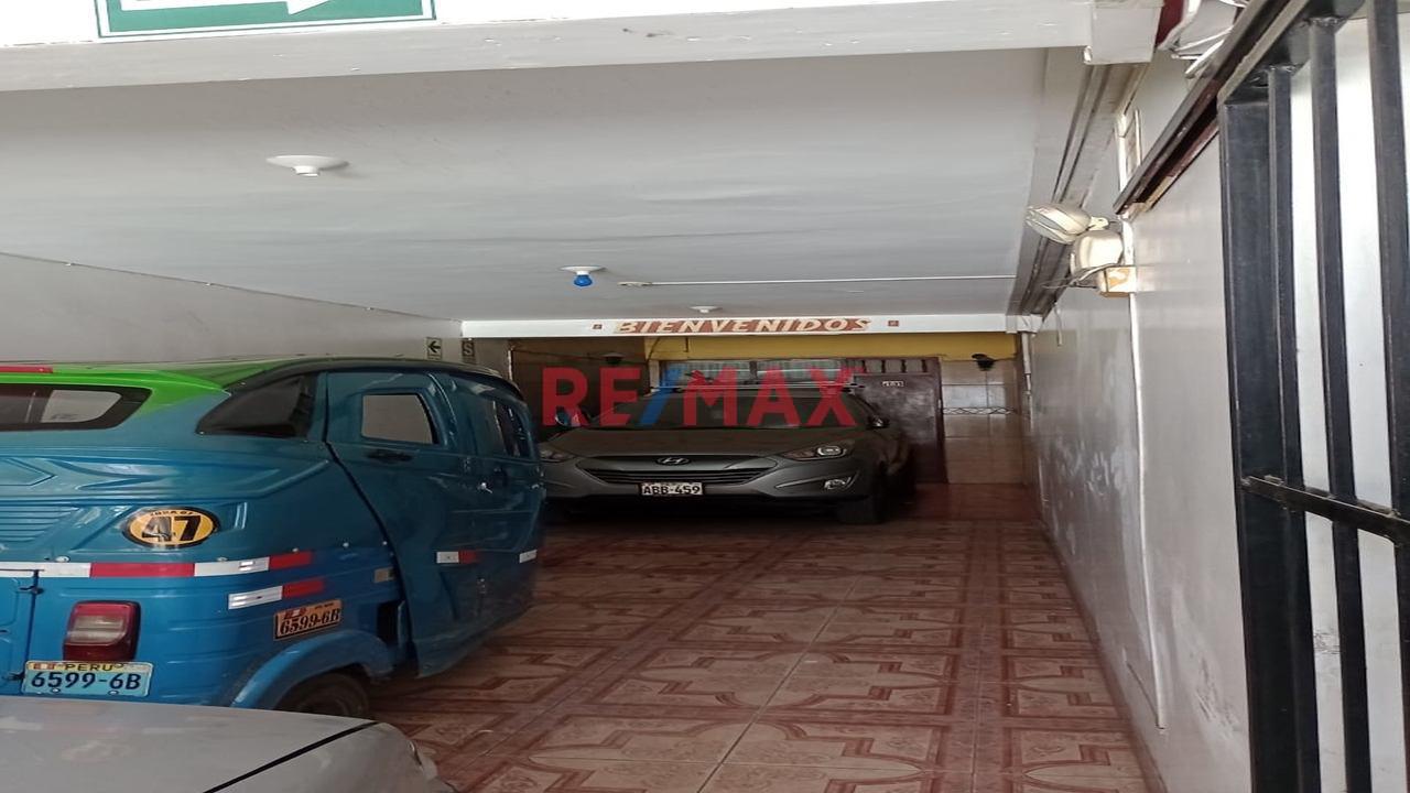 Vendo Casa 4 Pisos Zona Altamente Comercial - San Juan De Lurigancho — foto 2