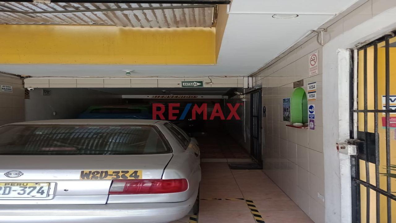Vendo Casa 4 Pisos Zona Altamente Comercial - San Juan De Lurigancho — foto 3