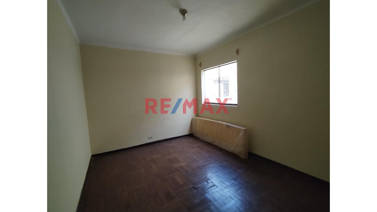 ¡Se Vende Departamento En Tercer Piso - Dentro De Quinta - Remodelado! - 6