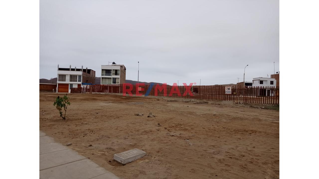 Se Vende Terreno En Av. Principal Urb. Las Lomas De Pucusana Cerca Al Club Nautico El Poseidon - 4