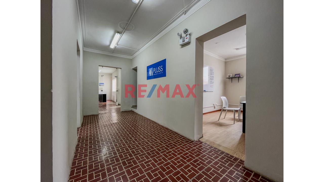 Se Vende Amplia Casa En Esquina Para Proyecto Inmobiliario - 17