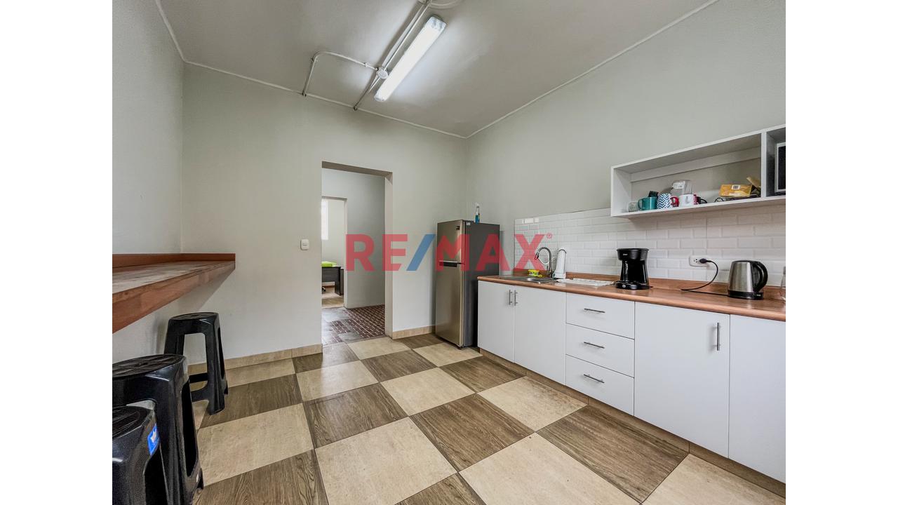 Se Vende Amplia Casa En Esquina Para Proyecto Inmobiliario - 6
