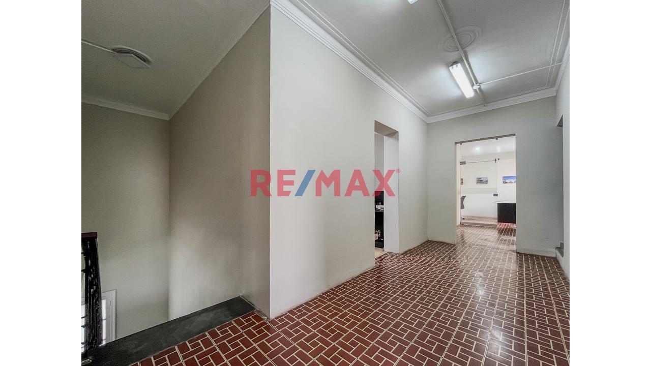 Se Vende Amplia Casa En Esquina Para Proyecto Inmobiliario - 11