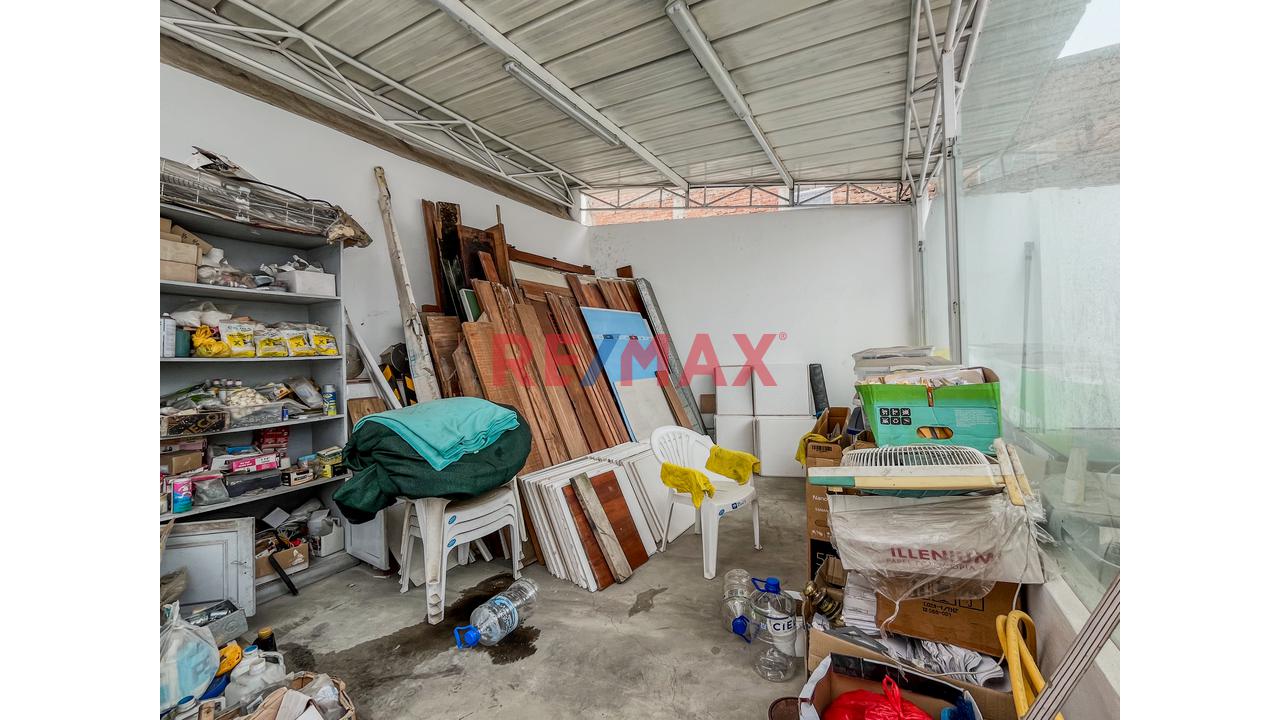 Se Vende Amplia Casa En Esquina Para Proyecto Inmobiliario - 18