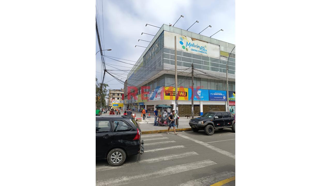 Vendo Tienda En Primer Piso En Centro Comercial Malvinas Plaza - Av Argentina 608 - 4