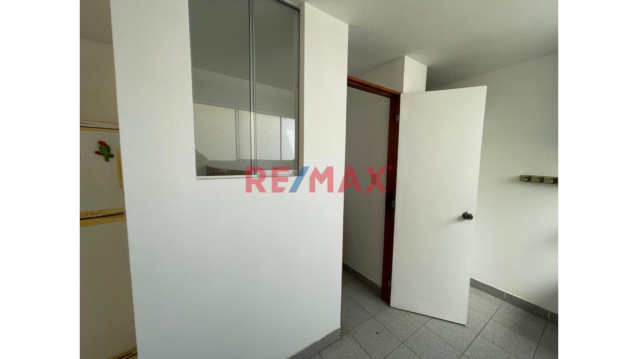Se Vende Amplio Y Acogedor Duplex En Piso 2 - Portada Del Sol La Molina - 7