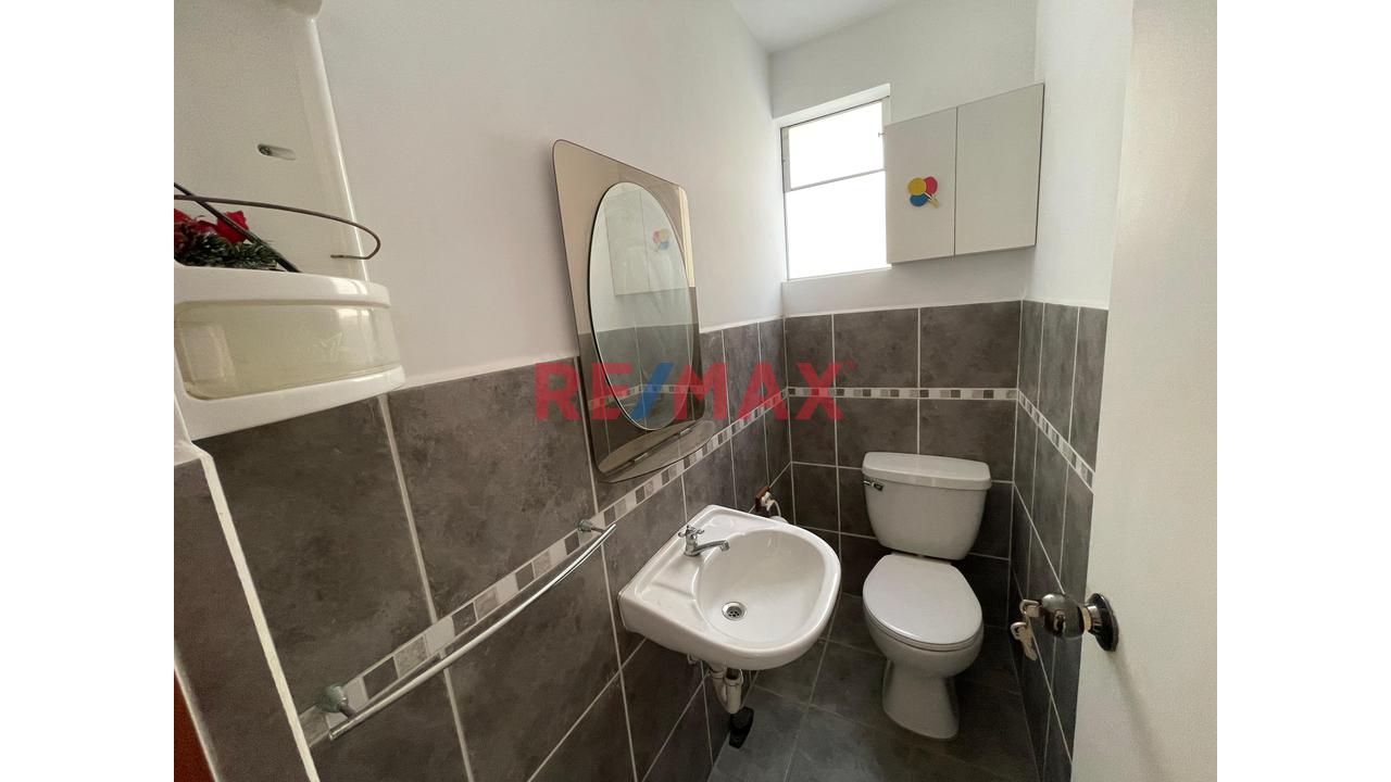 Se Vende Amplio Y Acogedor Duplex En Piso 2 - Portada Del Sol La Molina - 4