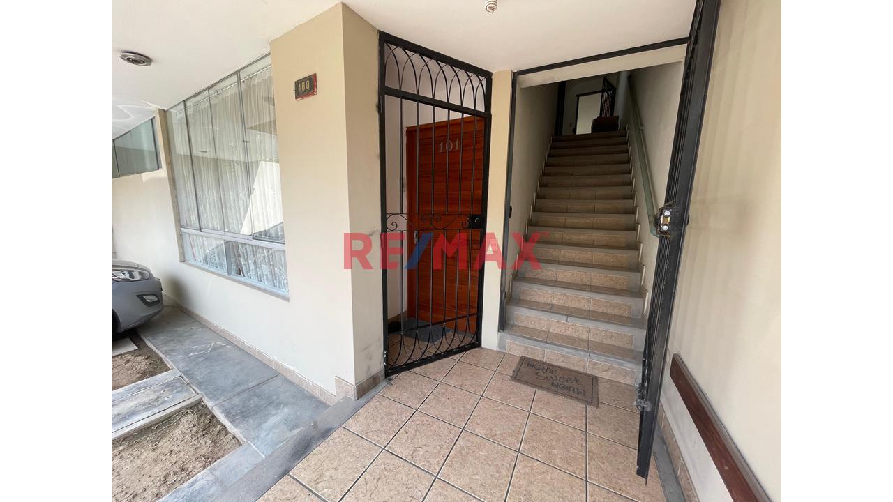 Se Vende Amplio Y Acogedor Duplex En Piso 2 - Portada Del Sol La Molina - 21