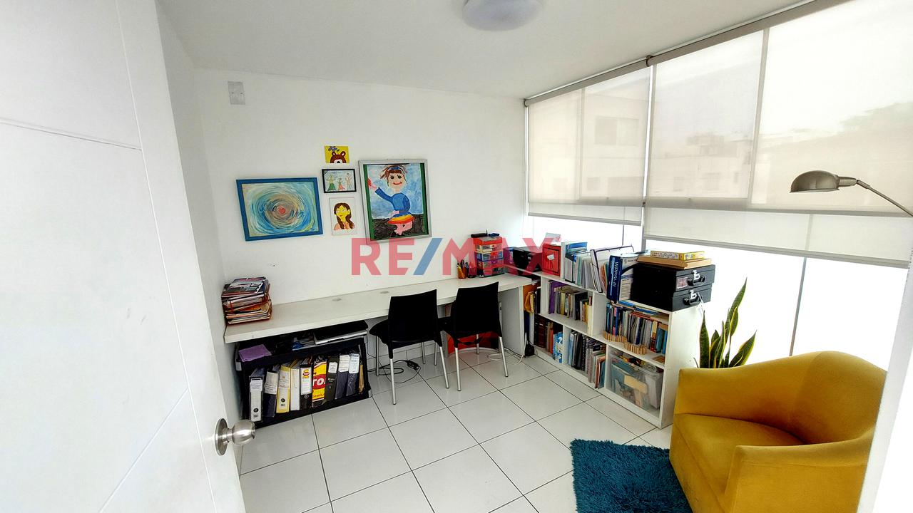 Duplex En Venta - Limite Miraflores Y San Isidro - Cerca  Al Ovalo Gutierrez — foto 12