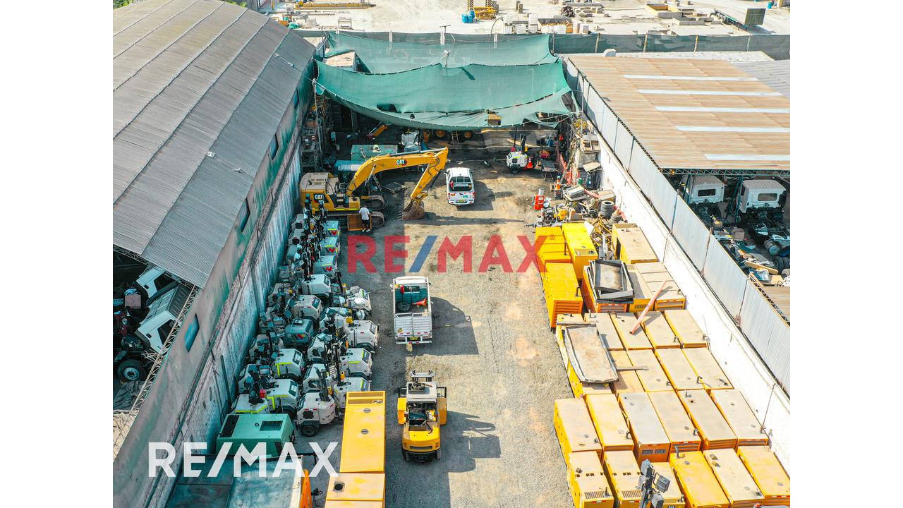 Venta De Local Industrial 1576 M2 En Av Cascanueces -Santa Anita - 7