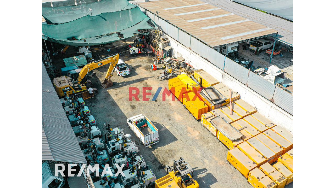 Venta De Local Industrial 1576 M2 En Av Cascanueces -Santa Anita - 6