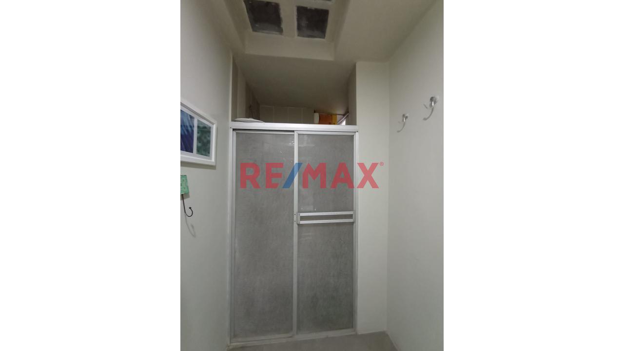 ¡Oportunidad Única En Salamanca Ate! Casa En Venta En La Calle Agustín De Zárate — foto 12